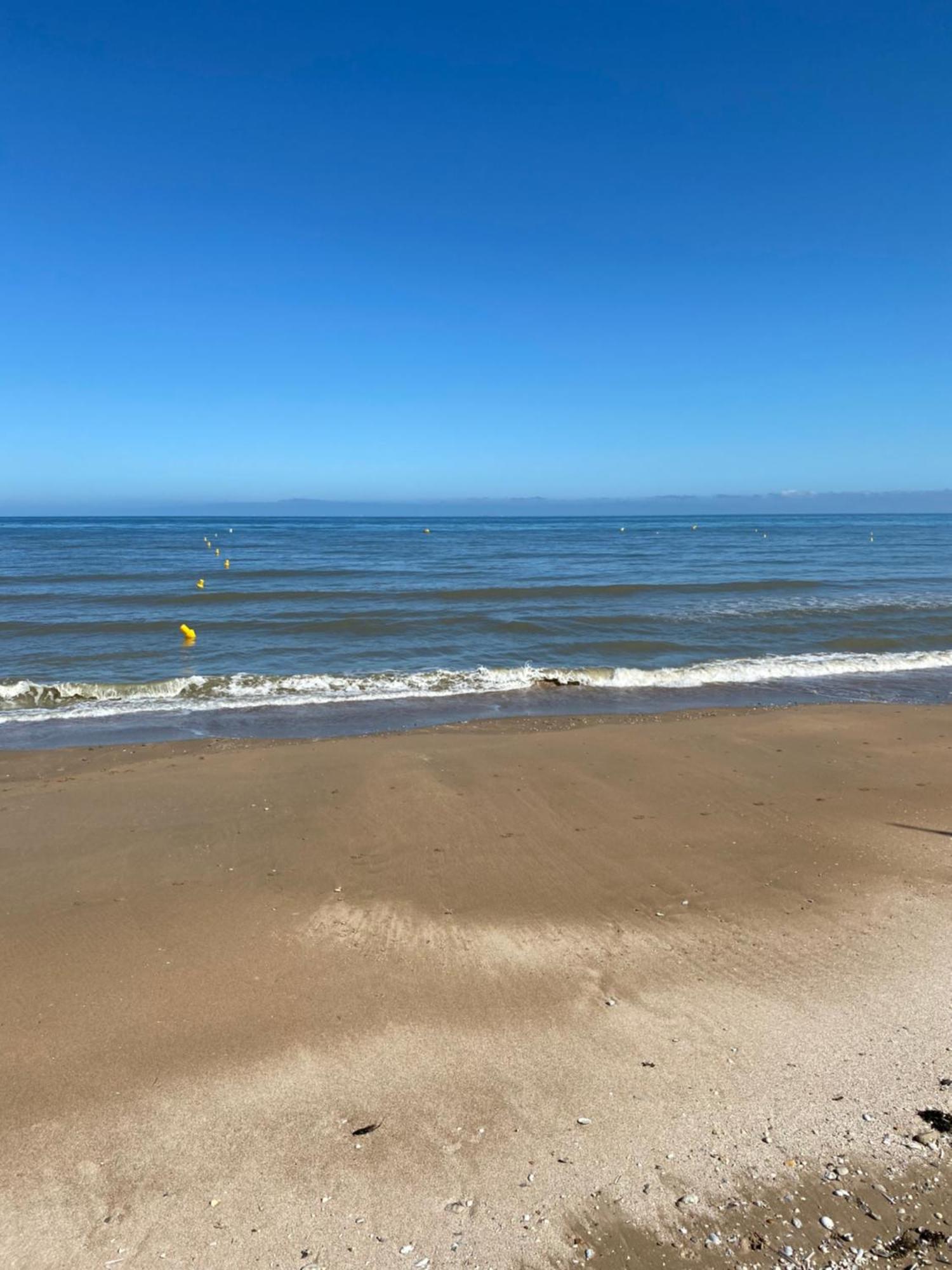 Appartement 65M2 Avec Balcon Vues Partielles Mer A 150M De La Plage Et Centre, Wifi Et Parking Prive Blonville-sur-Mer Ngoại thất bức ảnh